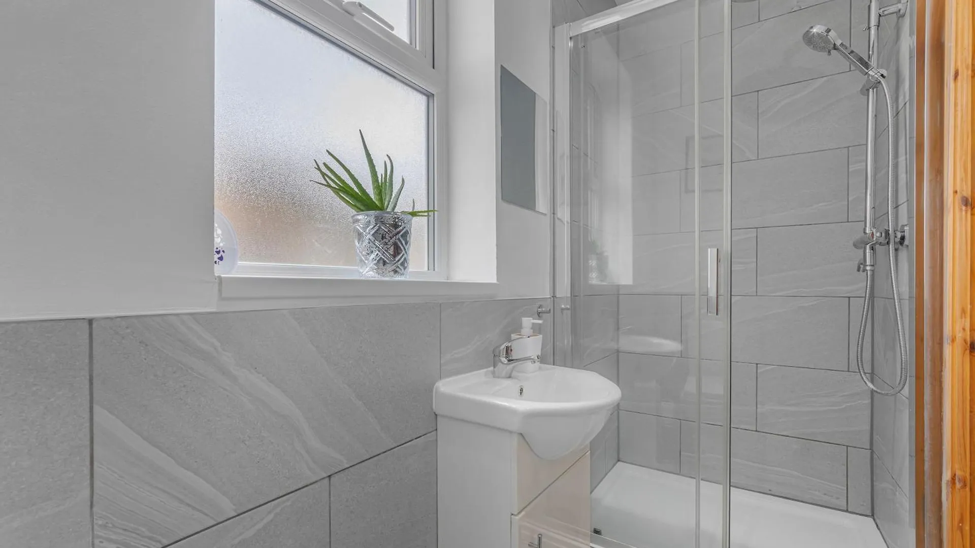 Appartamento Studio Flat On London'S Famous Brick Lane - Historic Location In The Heart Of London'S East End Regno Unito