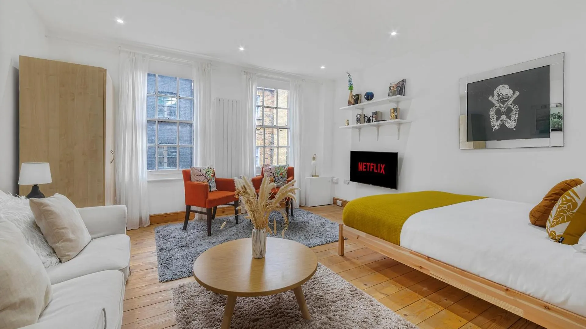 Appartamento Studio Flat On London'S Famous Brick Lane - Historic Location In The Heart Of London'S East End